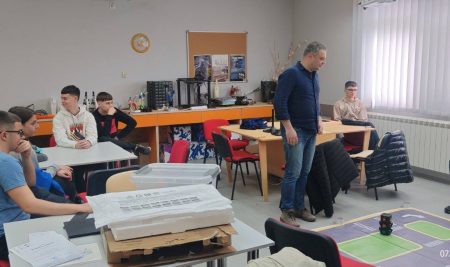 Projekat Tehnologija u pokretu